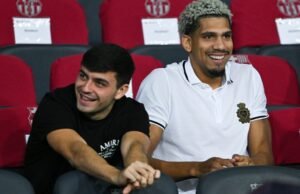 Trio Barcelona kembali berlatih setelah sempat absen sebentar