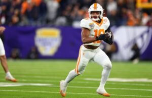 Tennessee Jatuh ke Illinois di Music City Bowl, 30-28