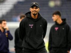 Barcelona akan mengambil pendekatan hari demi hari dengan kembalinya bek menjelang derby, Piala Super