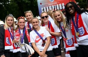 Ke-46 bintang olahraga diberikan gelar baru di Penghargaan Tahun Baru saat Singa Betina Inggris mendominasi | Sepak Bola | Olahraga