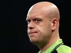 Gestur Berkelas Michael van Gerwen Usai ‘Tipuan’ Pacar Mantan Istri | Lainnya | Olahraga