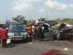 Kekhawatiran atas jalan-jalan di Nigeria setelah kecelakaan yang melukai Anthony Joshua dan menewaskan 2 rekannya