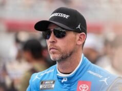 Ayah dari pembalap NASCAR Denny Hamlin meninggal setelah kebakaran rumah, ibu terluka parah