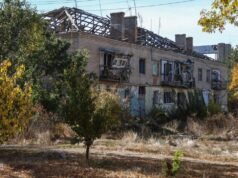 Di Ukraina, kaum muda meninggalkan wilayah yang diduduki Rusia