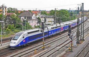 Kebakaran di TGV: penumpang dievakuasi