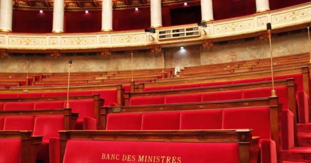 l-assemblee-nationale-bloque-les-retraites-des-ex-deputes-pour-2026-800-000-euros-d-economies.jpg