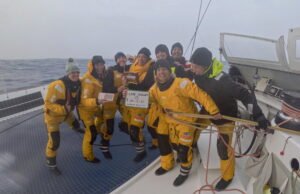 Piala Jules-Verne: di Samudra Pasifik, Alexia Barrier dan kru wanitanya bergerak menuju Point Nemo