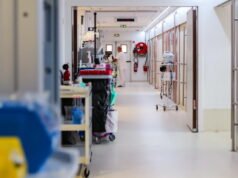 Strasbourg. Seorang pasien berusia 97 tahun diserang dengan gunting oleh tetangganya di kamar rumah sakit, sebuah pengaduan diajukan