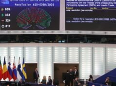 Ketika Parlemen Eropa menyetujui untuk membawa masalah ini ke Pengadilan, para petani sangat gembira