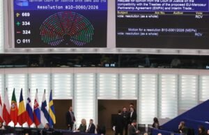 Ketika Parlemen Eropa menyetujui untuk membawa masalah ini ke Pengadilan, para petani sangat gembira