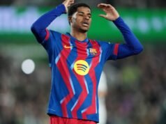 Barcelona mencoba menurunkan harga penyerang Man United senilai €30 juta saat negosiasi dimulai