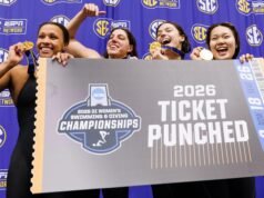 Rekor SEC 400 Medley Relay & Three Lady Vol Golds, Memimpin Hari Keempat di Kejuaraan SEC