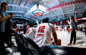 Bola Basket Wanita Kembali ke Rumah Menjadi Tuan Rumah Syracuse