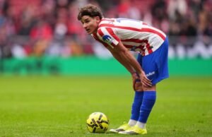 Barcelona belum mengambil langkah konkrit untuk mengejar target utama meski terus melakukan kontak dengan kubunya