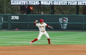 Wolfpack Melenturkan Ototnya dengan Kemenangan 17-4 atas Sacred Heart