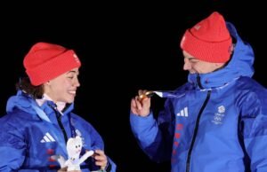 Olimpiade Musim Dingin LANGSUNG: Tim GB menghadapi drama curlingnya sendiri saat BBC meminta maaf | Lainnya | Olahraga