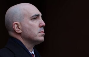 Sikap Man Utd Memecat Omar Berrada Usai Diincar Fans yang Marah | Sepak Bola | Olahraga