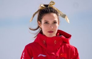 Eileen Gu menceritakan momen kehilangan keluarga yang memilukan setelah memenangkan emas | Lainnya | Olahraga