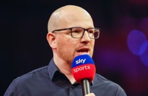 Mark Webster mengundurkan diri dari liputan dart karena kondisi medis | Lainnya | Olahraga