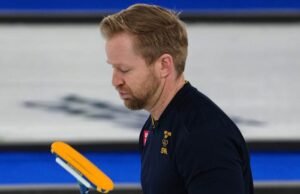 Juara bertahan Swedia keluar dari perebutan medali Olimpiade di cabang curling putra setelah ‘minggu yang mengerikan’
