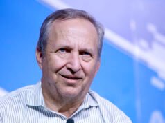 Urusan Epstein: mantan menteri AS Larry Summers mengundurkan diri dari Harvard