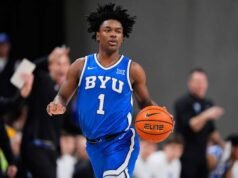 Robert Wright III menjawab ejekan saat kembali ke Baylor dan membantu BYU No. 22 mengakhiri selip 4 pertandingannya