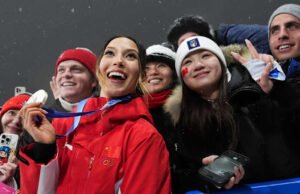 Eileen Gu memenangkan perak untuk medali Olimpiade ke-5. Medali emas Megan Oldham dari Kanada adalah yang kedua di Olimpiade