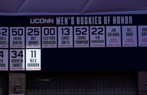 Karaban membantu No. 6 UConn mengalahkan Seton Hall 71-67 setelah ditambahkan ke Huskies of Honor