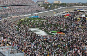 Daytona 500 dimulai dengan Kyle Busch dan William Byron mencoba membuat sejarah