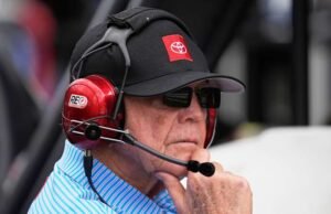 Joe Gibbs Racing menggugat mantan direktur Chris Gabehart, dengan tuduhan pencurian rahasia dagang yang ‘kurang ajar’