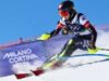 Bintang AS Mikaela Shiffrin dengan cepat memimpin dalam slalom putri di Olimpiade Milan Cortina