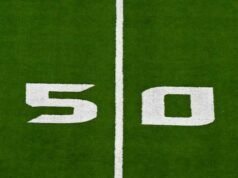 UFL membatasi tendangan di luar garis 50 yard dan menghasilkan lebih dari 60 gol lapangan bernilai 4 poin