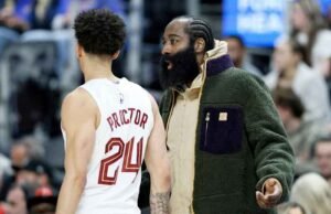 Bunyi klakson setelah lonjakan listrik menunda Pistons dan Cavaliers di kuarter ke-3