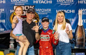 Toyota Racing Development menandatangani Keelan Harvick yang berusia 13 tahun untuk mendapatkan kontrak pengemudi jangka panjang