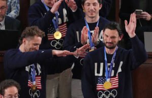 Tim hoki putra AS merayakannya di State of the Union; Trump mengatakan tim putri akan diberi penghargaan ‘segera’