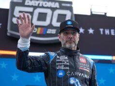 Jimmie Johnson berencana untuk memulai Daytona 500 sekali lagi pada tahun 2027 sebelum mengakhiri karir Pialanya