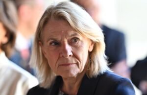 Perombakan: Catherine Pgard menggantikan Rachida Dati di Culture, Sabrina Agresti-Roubache kembali