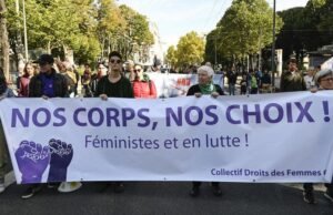 Aborsi: mengikuti petisi gerakan “Suara saya, pilihan saya”, sebuah langkah pertama Komisi Eropa yang menyerukan kepada negara lain untuk melakukan aborsi yang aman