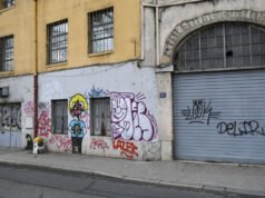 Kematian Quentin D.: sembilan tersangka ditangkap termasuk asisten parlemen dari anggota parlemen pemberontak Raphaël Arnault