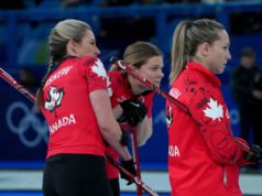 Kanada yang menduduki peringkat teratas dikalahkan oleh Swedia di semifinal curling Olimpiade putri, Swiss mengalahkan AS
