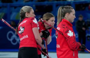 Kanada yang menduduki peringkat teratas dikalahkan oleh Swedia di semifinal curling Olimpiade putri, Swiss mengalahkan AS