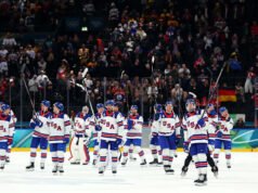 Penduduk asli Michigan memimpin Tim AS ke pertandingan perebutan medali emas hoki putra Olimpiade Musim Dingin