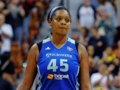 Juara Detroit Shock WNBA dua kali Kara Braxton meninggal pada usia 43 tahun setelah mengalami kecelakaan mobil