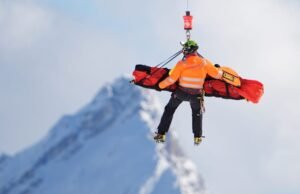 Lindsey Vonn mengatakan operasi menyelamatkannya dari amputasi kaki kirinya setelah kecelakaan Olimpiade