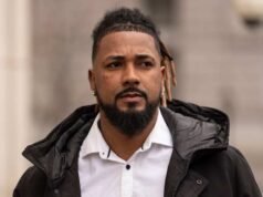 Pelempar penjaga Emmanuel Clase dan Luis Ortiz melawan kasus kecurangan di lapangan saat latihan musim semi dimulai