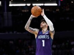 LaMelo Ball Charlotte tidak terluka setelah kecelakaan 2 mobil di pusat kota Charlotte, kata sumber AP