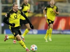 Pemain bertahan Bundesliga kemungkinan besar tidak akan pergi pada musim panas di tengah hubungan dengan Barcelona