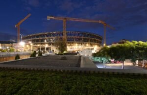 Barcelona mengincar pertandingan Sevilla sebagai target untuk menyambut 62.000 penggemar di Camp Nou