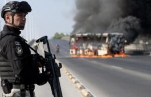 Pemimpin kartel terbunuh: kekerasan pecah di Meksiko