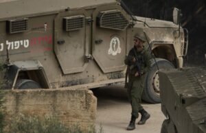 Di PBB, lebih dari 80 negara mengutuk keinginan Israel untuk melakukan hal tersebut "memperluas" di Tepi Barat yang diduduki